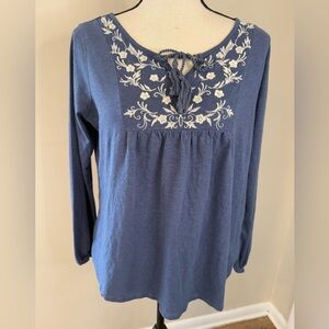 Sonoma denim blue embroidered crop sleeve top SZ Medium
